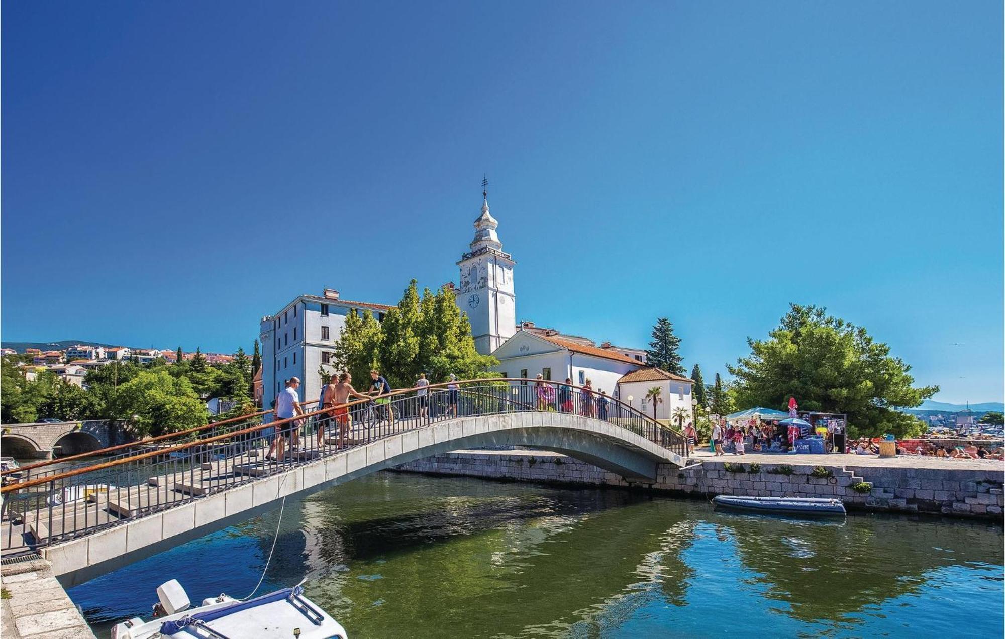 Cozy Apartment In Crikvenica With Kitchen Esterno foto