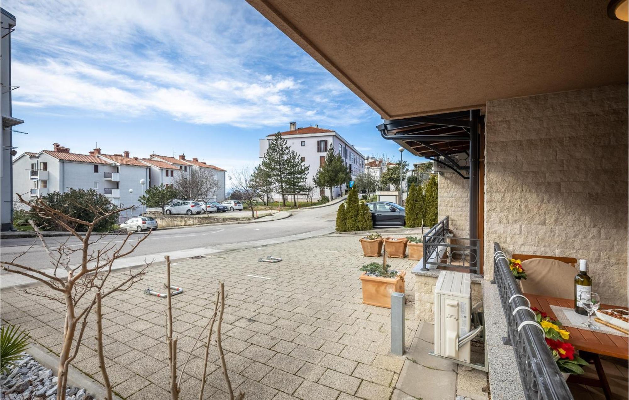 Cozy Apartment In Crikvenica With Kitchen Esterno foto