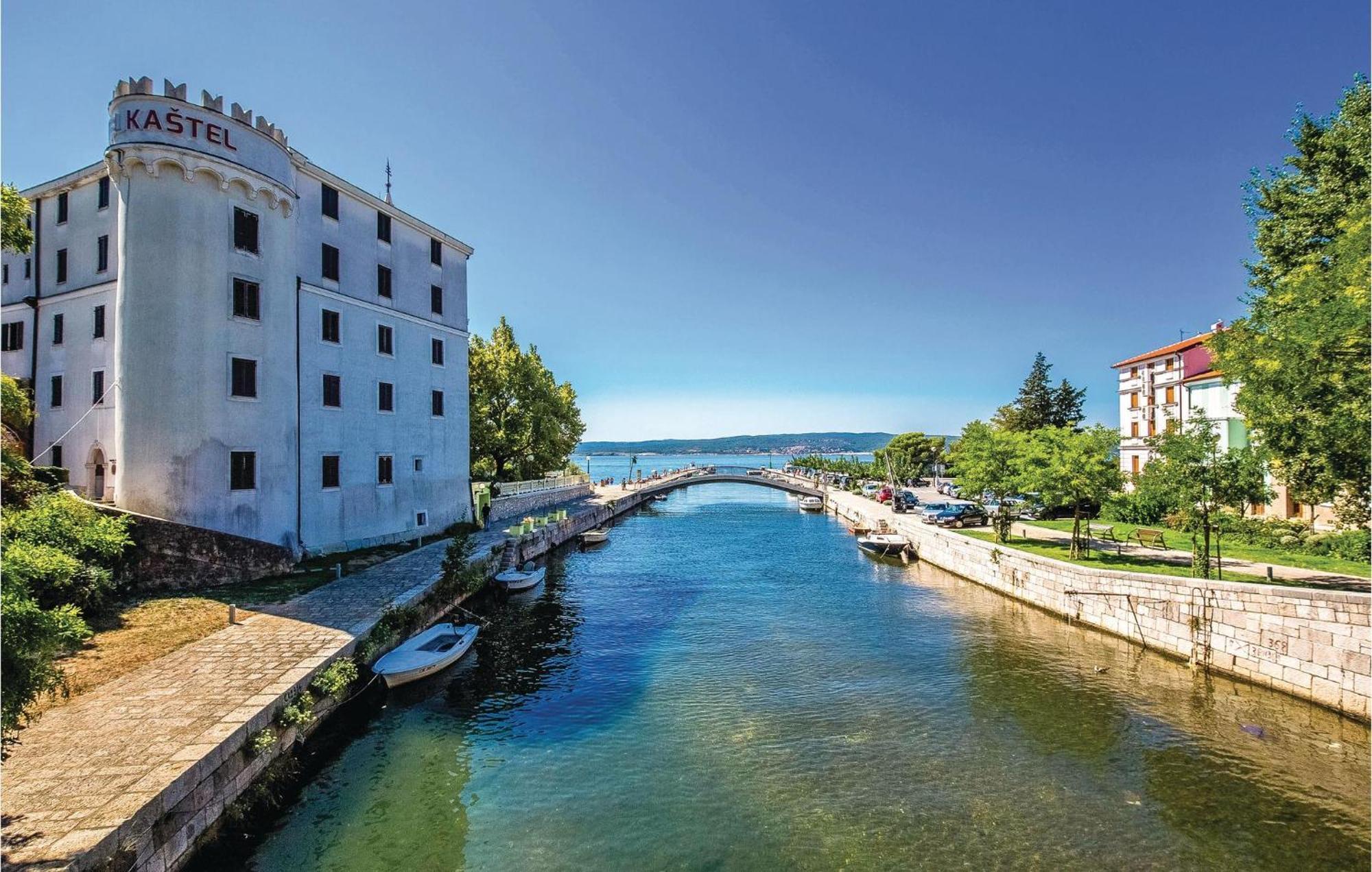 Cozy Apartment In Crikvenica With Kitchen Esterno foto